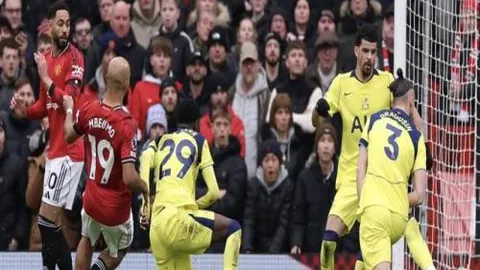 CBA昨日逆袭全胜，历经磨难南京主场展露不屈韧性！